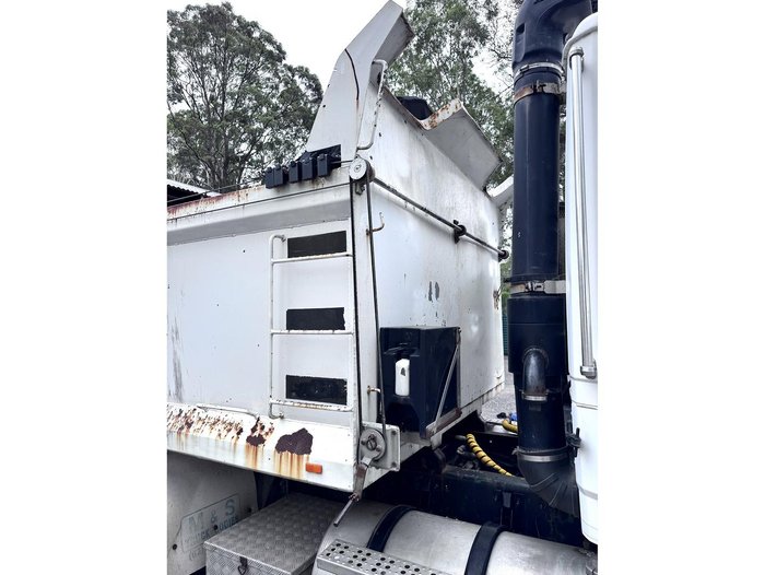 1995 Freightliner Fl 112