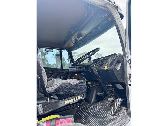 1995 Freightliner Fl 112