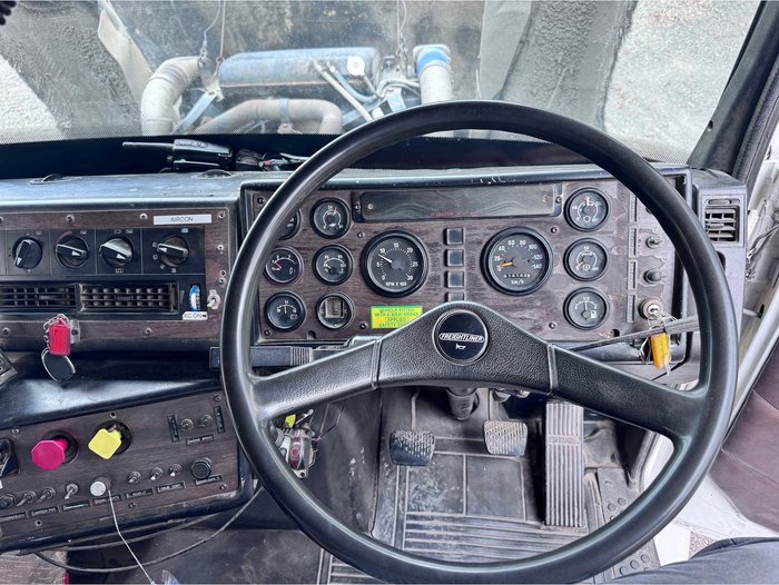 1995 Freightliner Fl 112