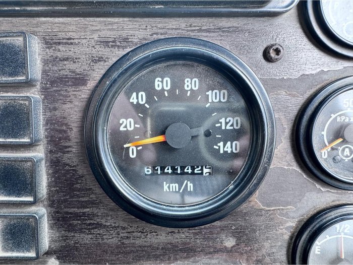 1995 Freightliner Fl 112