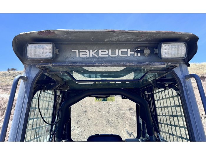 Takeuchi Skid Steer Tl230