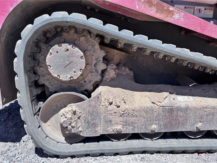 Takeuchi Skid Steer Tl230