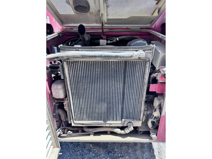 Takeuchi Skid Steer Tl230