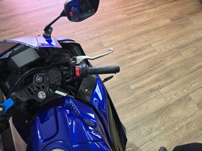 2023 Yamaha YZF-R3 BLUE