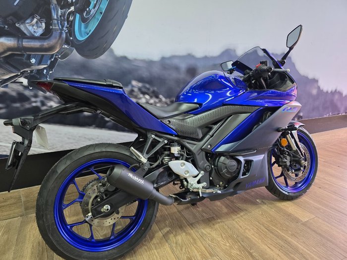 2023 Yamaha YZF-R3 BLUE