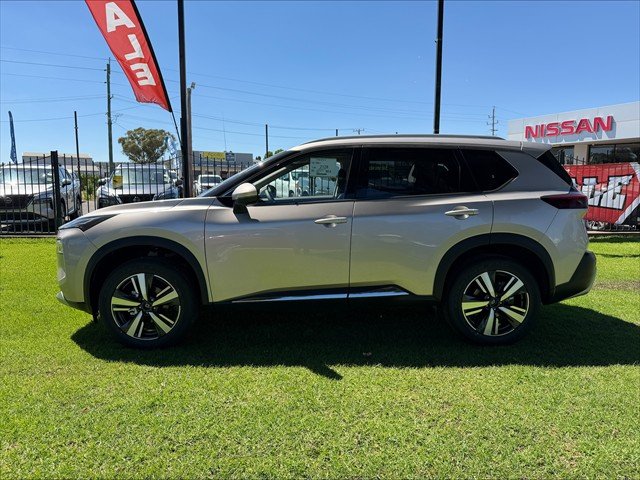 2025 Nissan T33 TI-L