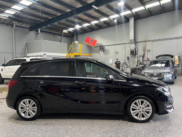 2015 Mercedes-Benz B-Class B180 W246 Cosmos Black