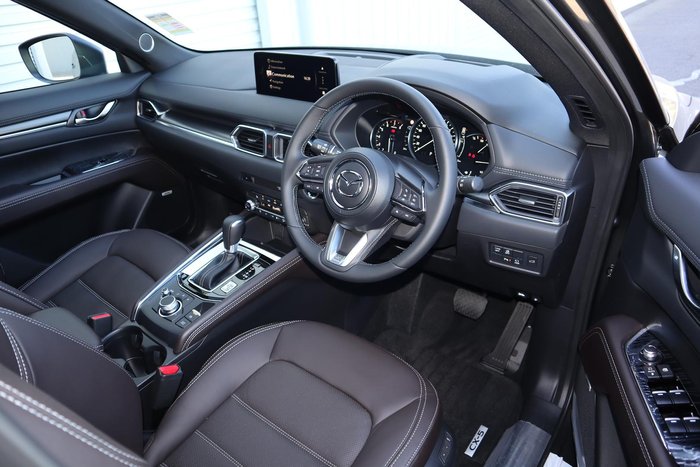 2025 Mazda CX-5 G25 Akera