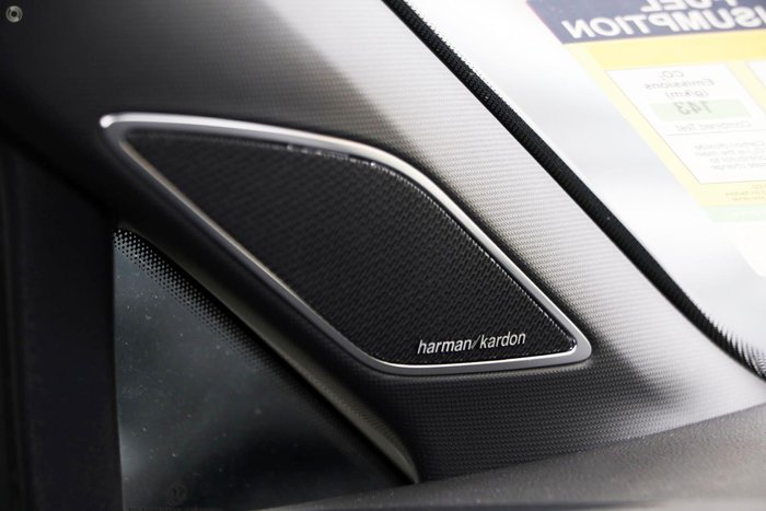 2025 Volkswagen Golf 110TSI R-Line