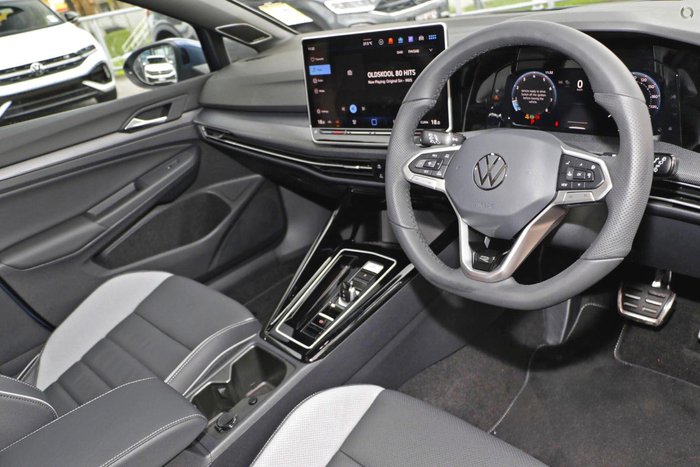 2025 Volkswagen Golf 110TSI R-Line