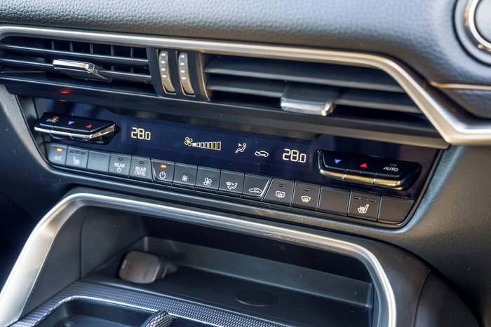 2024 Mazda CX-80 G40e Touring