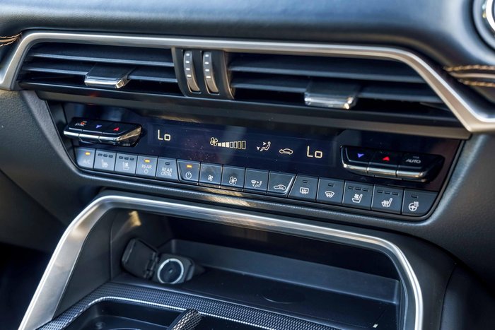 2024 Mazda CX-70 G50e Azami