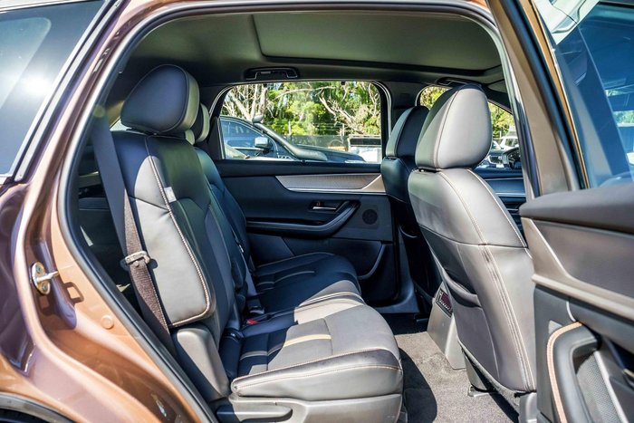 2024 Mazda CX-70 G50e Azami