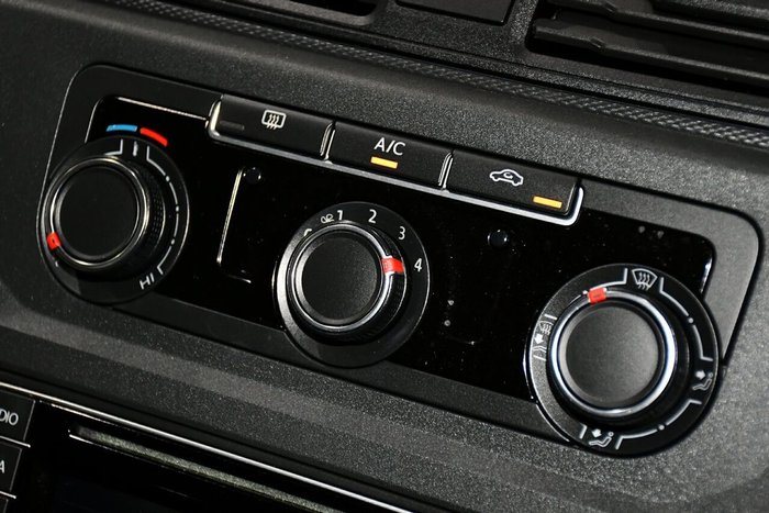 2020 Volkswagen Caddy TSI220