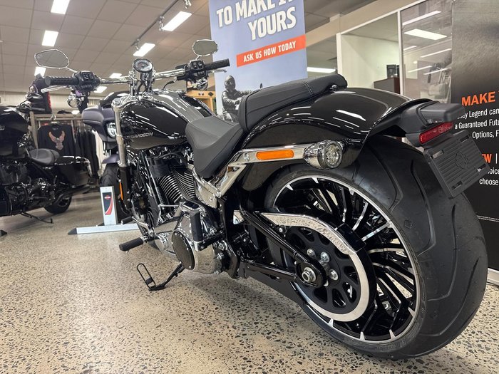 2025 Harley-Davidson Breakout 117 (FXBR) Softail Black