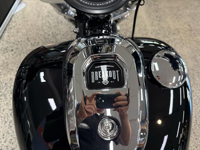 2025 Harley-Davidson Breakout 117 (FXBR) Softail Black