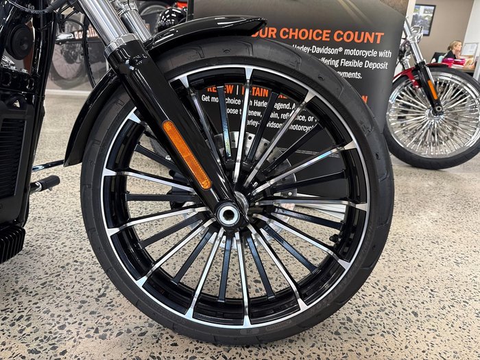 2025 Harley-Davidson Breakout 117 (FXBR) Softail Black