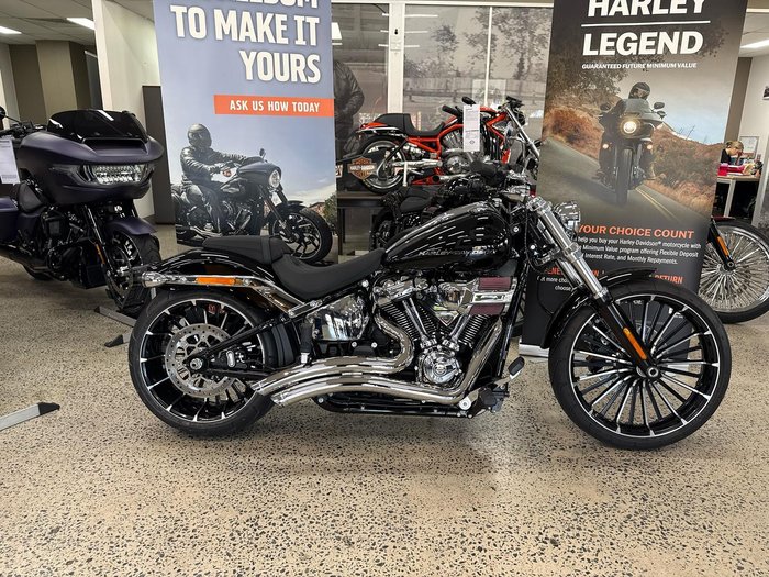 2025 Harley-Davidson Breakout 117 (FXBR) Softail Black