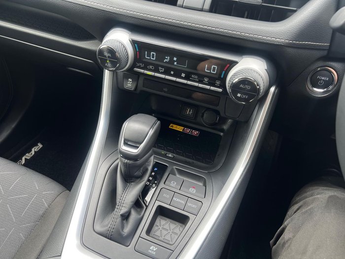 2024 Toyota RAV4 GXL