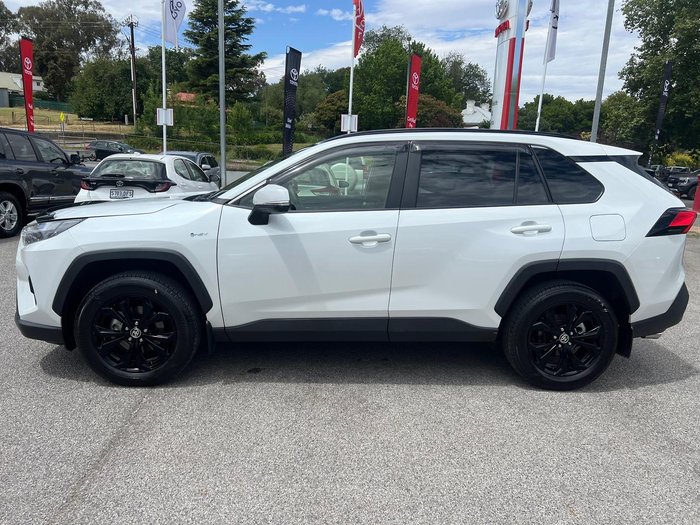 2024 Toyota RAV4 GXL