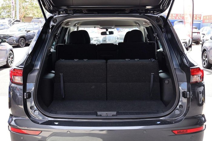 2024 Mitsubishi Outlander ES