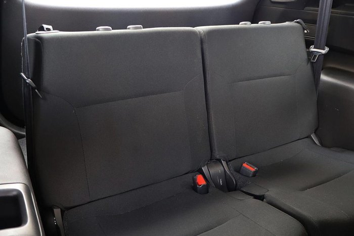 2024 Mitsubishi Outlander ES