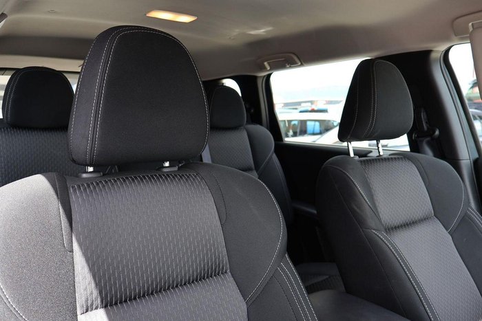 2024 Mitsubishi Outlander ES