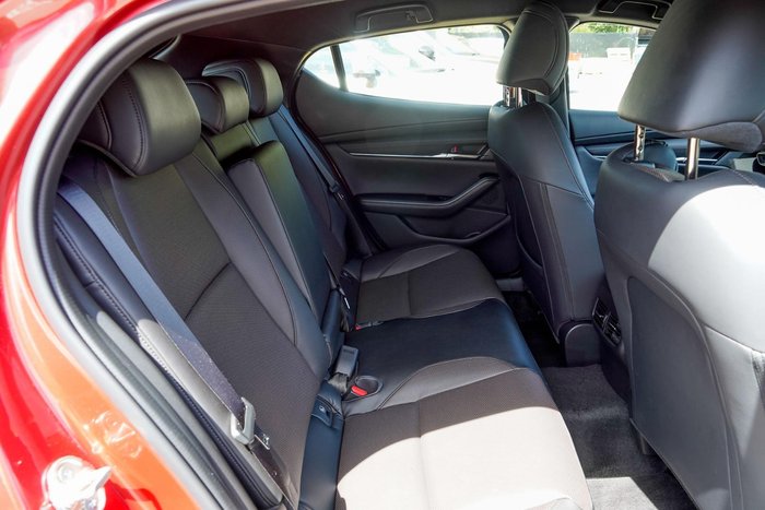 2025 Mazda 3 G20 Touring