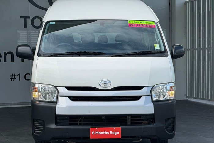 2015 Toyota Hiace Commuter