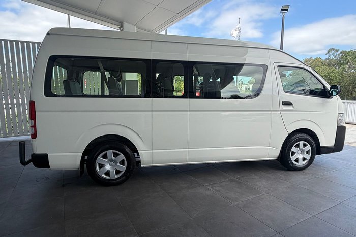 2015 Toyota Hiace Commuter