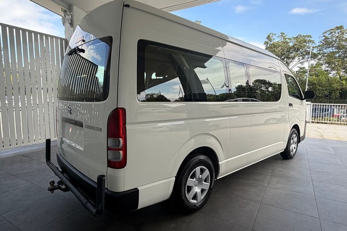 2015 Toyota Hiace Commuter