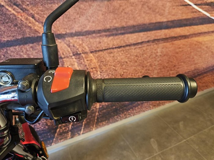 2016 Honda CB125E CB Red