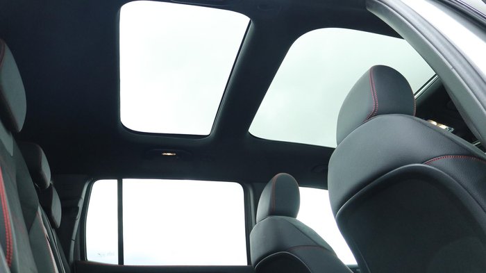 2025 Mercedes-Benz GLB-Class GLB250