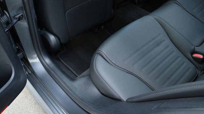 2025 Mercedes-Benz C-Class C200 W206 Selenite Grey