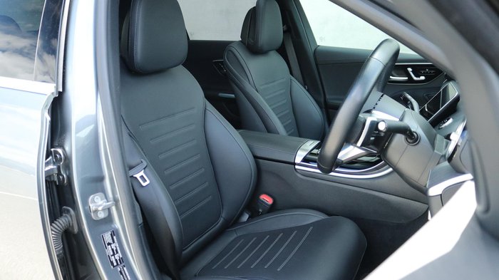 2025 Mercedes-Benz C-Class C200