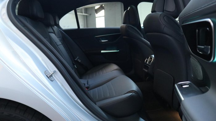 2025 Mercedes-Benz C-Class C200