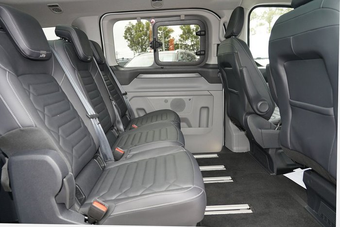 2024 Ford Tourneo Titanium X