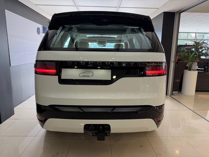 2025 Land Rover Discovery D350 Dynamic SE