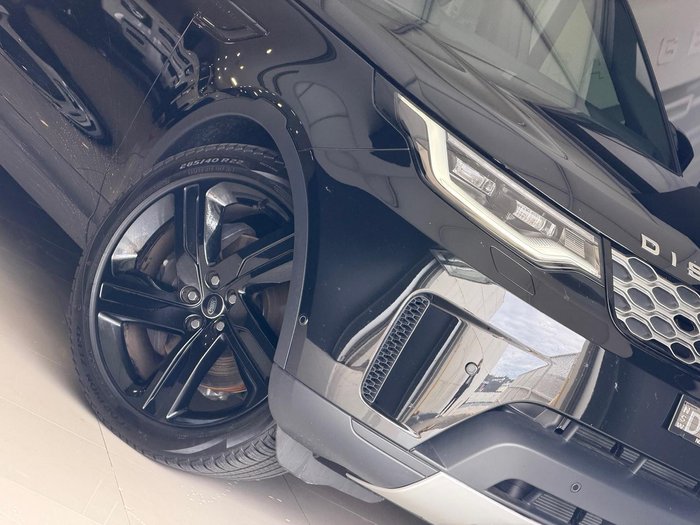 2025 Land Rover Discovery D350 S