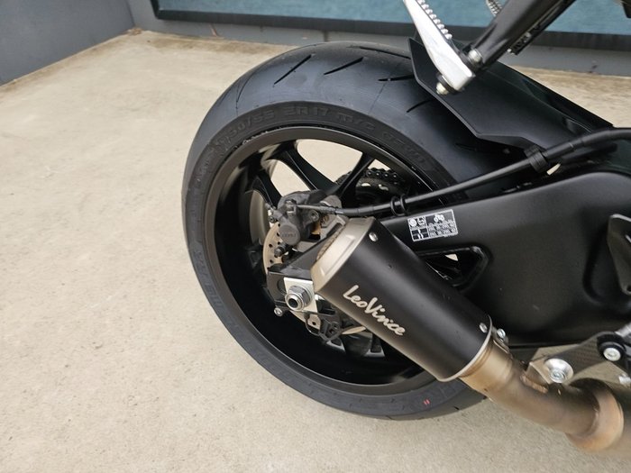 2024 Yamaha YZF-R1 Black