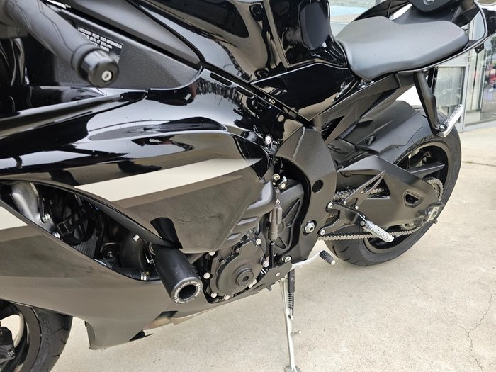 2024 Yamaha YZF-R1 Black