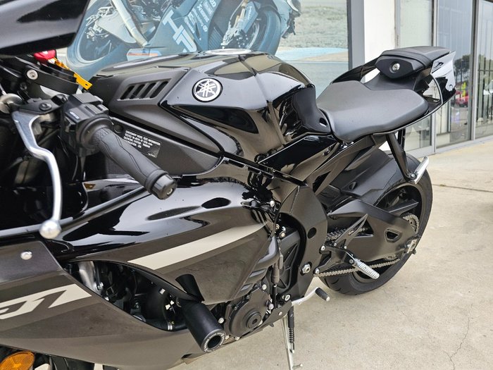2024 Yamaha YZF-R1 Black
