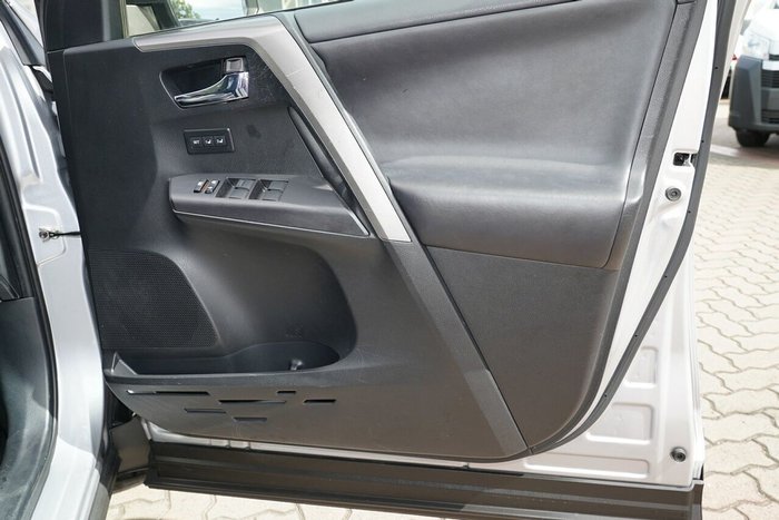 2018 Toyota RAV4 Cruiser