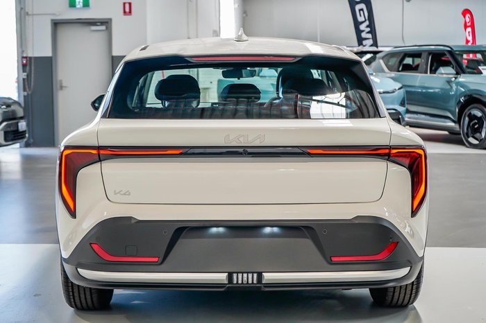 2025 Kia K4 S