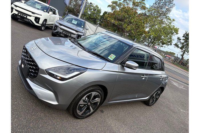 2025 Suzuki Swift Hybrid GLX