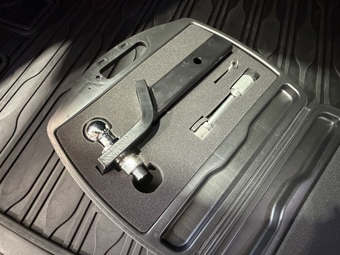 2024 Land Rover Range Rover Velar P400 Dynamic HSE