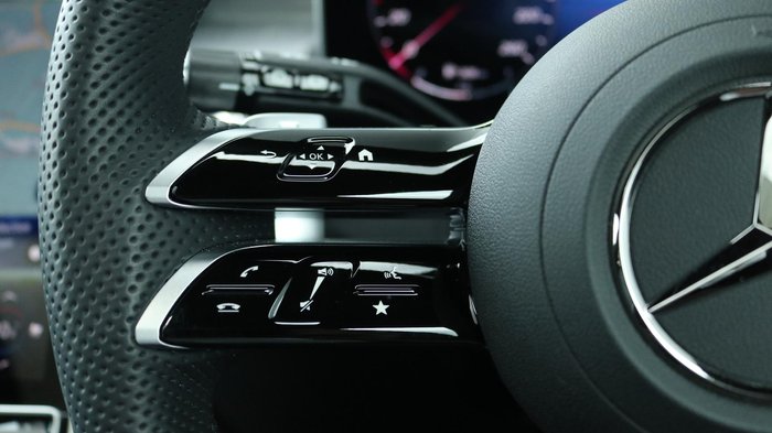 2025 Mercedes-Benz GLC-Class GLC300