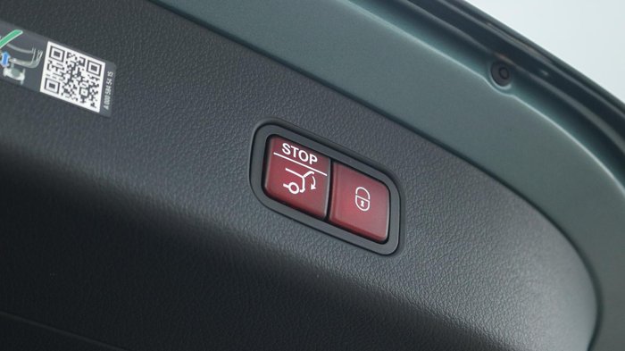 2025 Mercedes-Benz GLC-Class GLC300