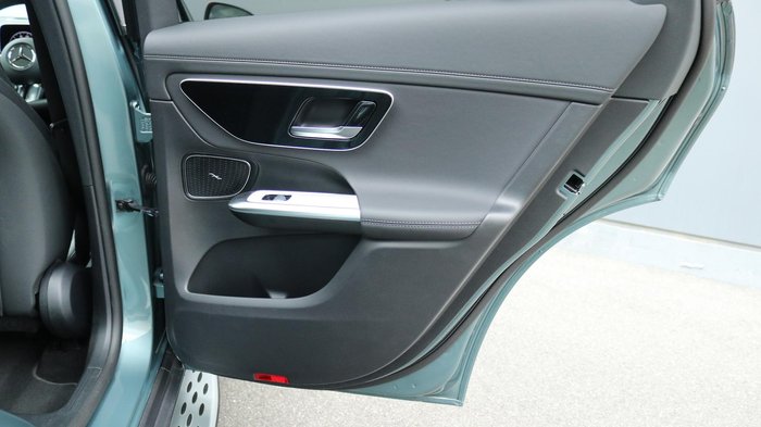 2025 Mercedes-Benz GLC-Class GLC300