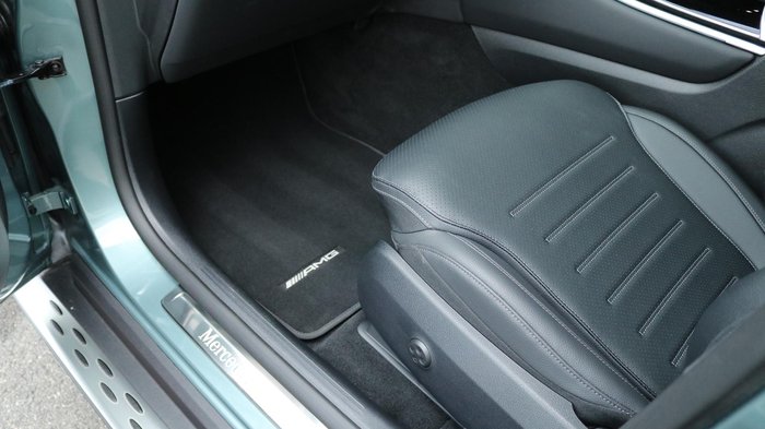 2025 Mercedes-Benz GLC-Class GLC300